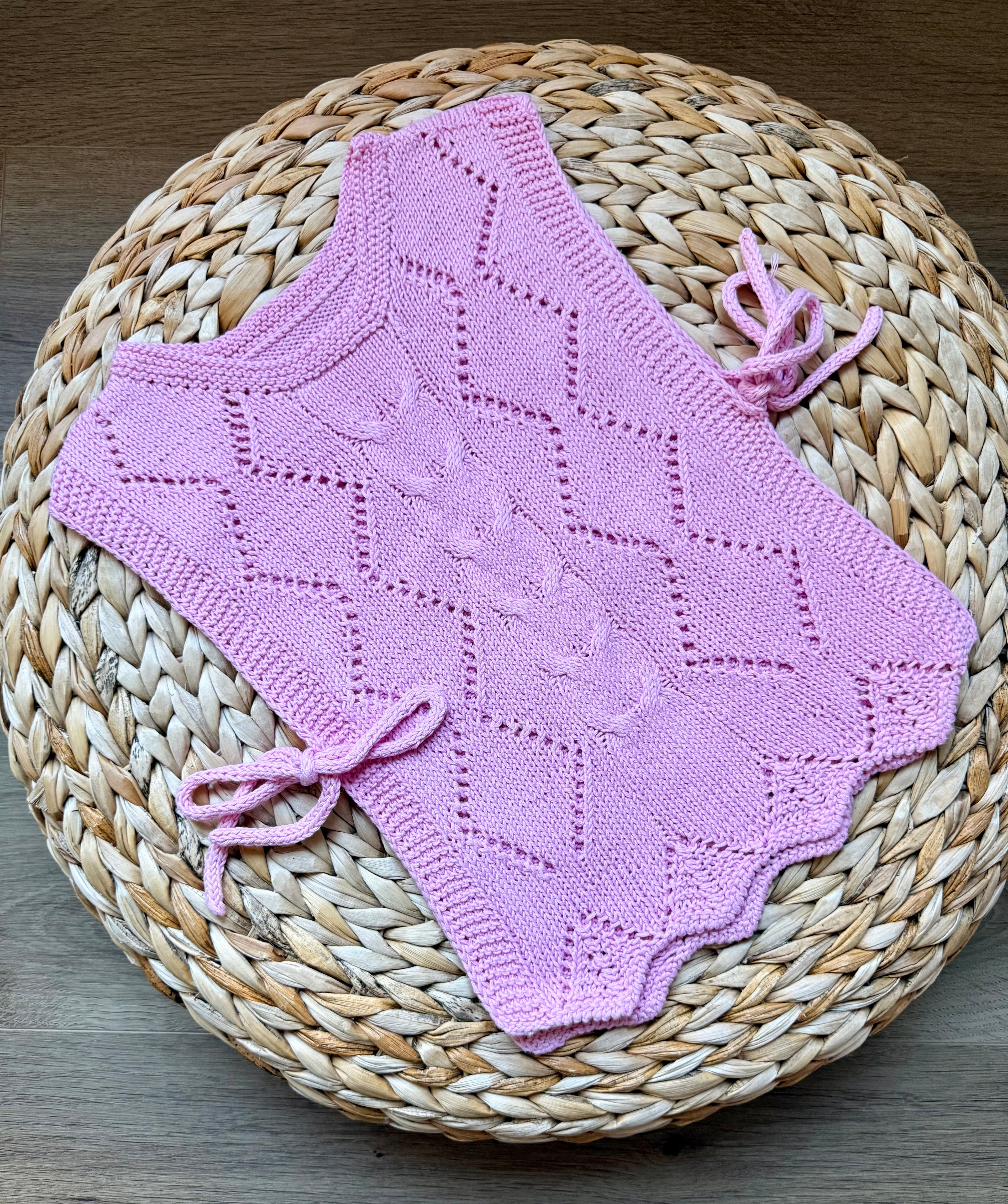 Rankų darbo liemenė „Rožinis debesėlis“