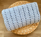 Hand-knitted Puffy blanket "Calm Mist"